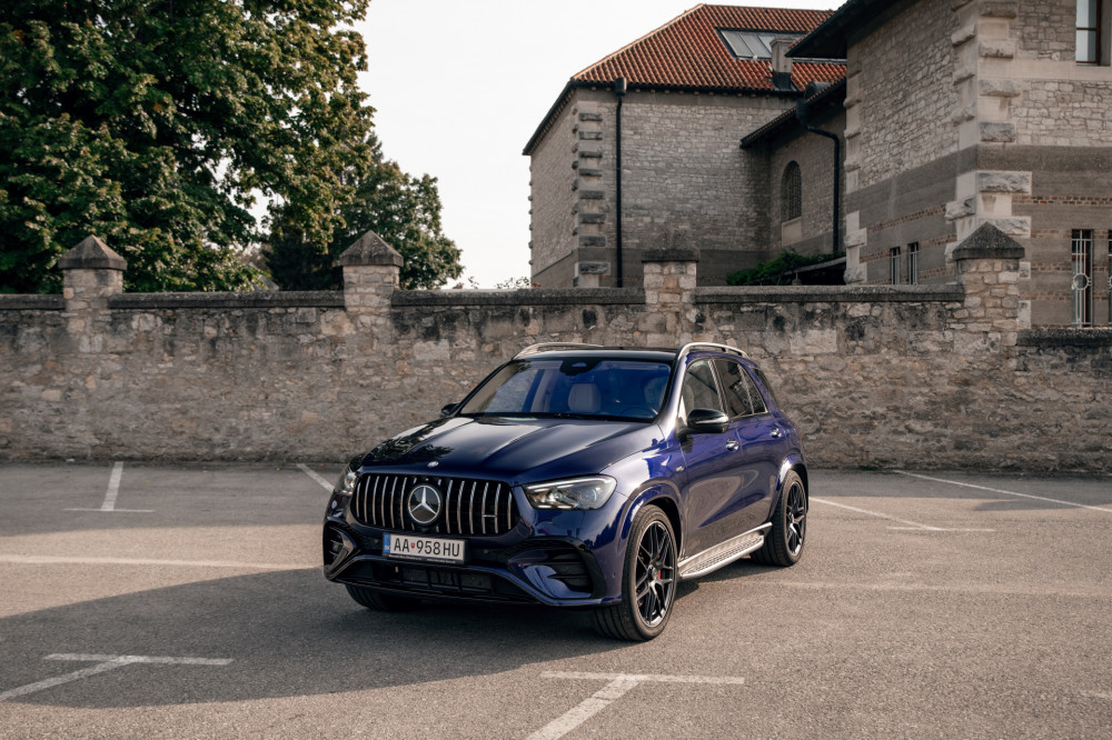 Mercedes-AMG GLE 53 HYBRID 4MATIC+ SUV review
